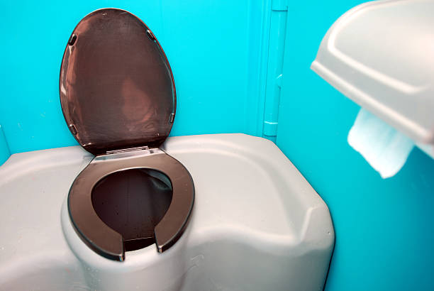 Best Construction site porta potty rental  in Chenoa, IL